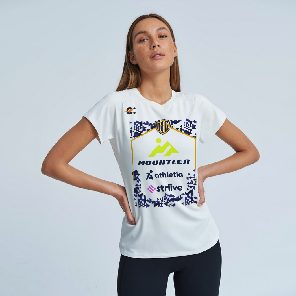 Maglia Donna Allenamento, personalizzabile in sublimazione. Modello "White WM". Per maggiori informazioni contattaci e visita il nostro sito.