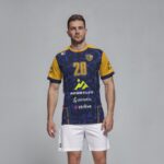 Maglia Volley Unisex Personalizzata in sublimazione. Modello "Milano Side". Per avere maggiori informazioni contattaci e visita il sito.